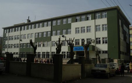 İsmet İnönü Ortaokulu 