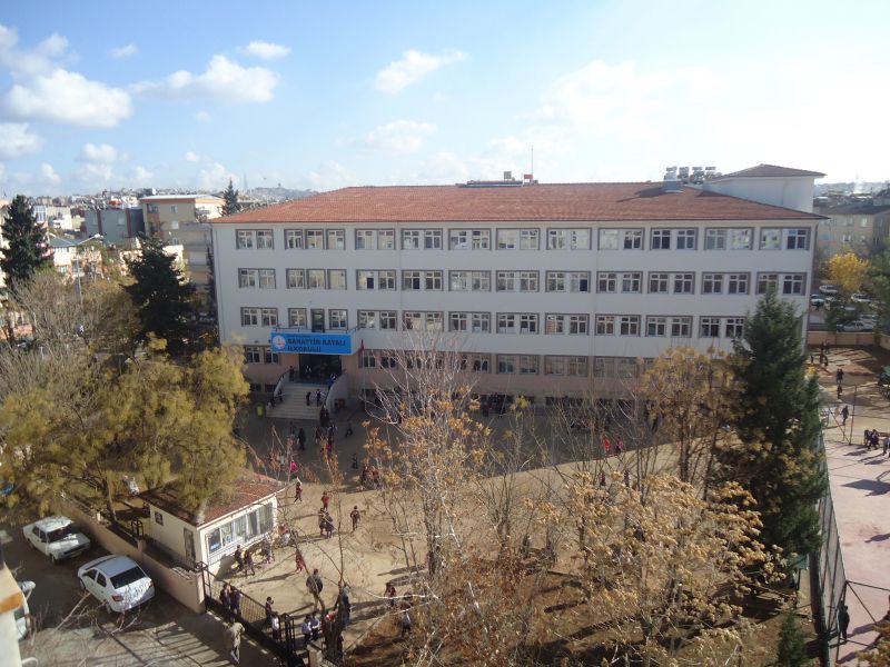 Bahattin Kayalı İlkokulu 