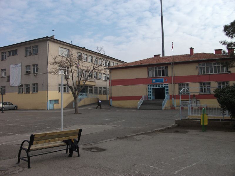 100.yıl İlkokulu 