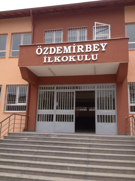 Özdemirbey İlkokulu 