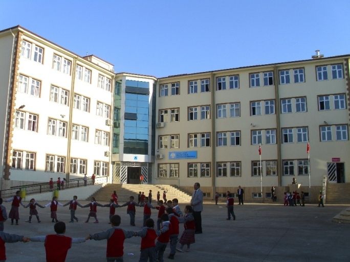 Mahmut Güleç İlkokulu 
