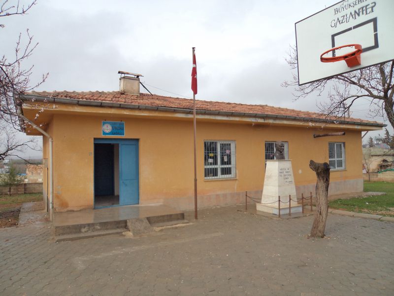 Karaçomak İlkokulu 