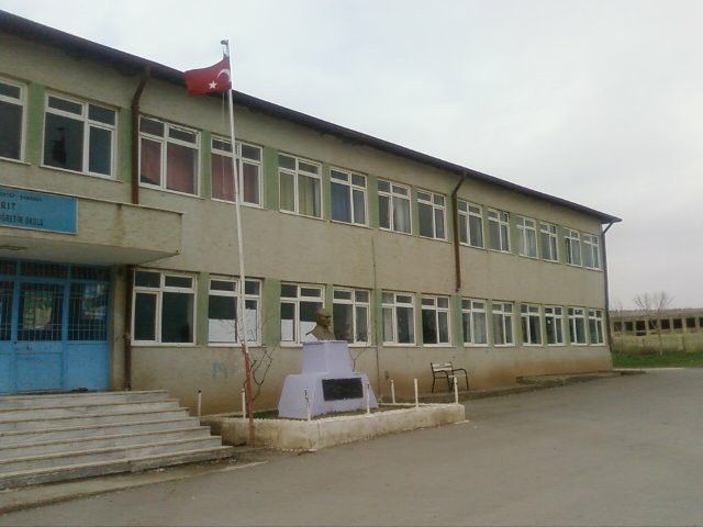 Sarıt İlkokulu 