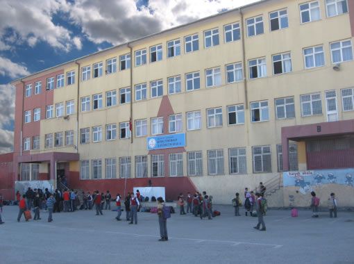 Aysel Tekinalp Ortaokulu 