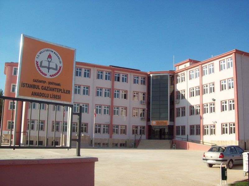 İstanbul Gaziantepliler Anadolu Lisesi 
