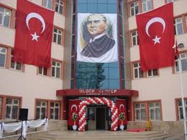 Ülger Kepkep Ortaokulu 