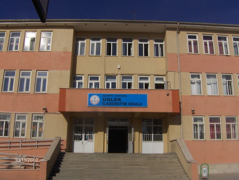 Ünler Ortaokulu 