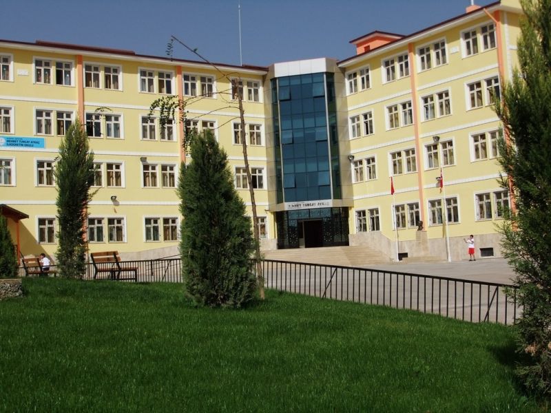 Mehmet Tuncay Aykaç Ortaokulu 