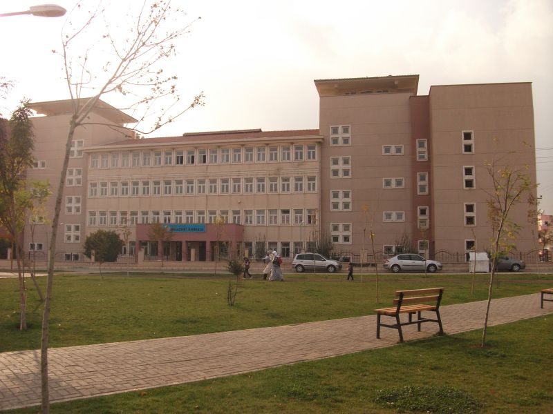 Malazgirt İlkokulu 