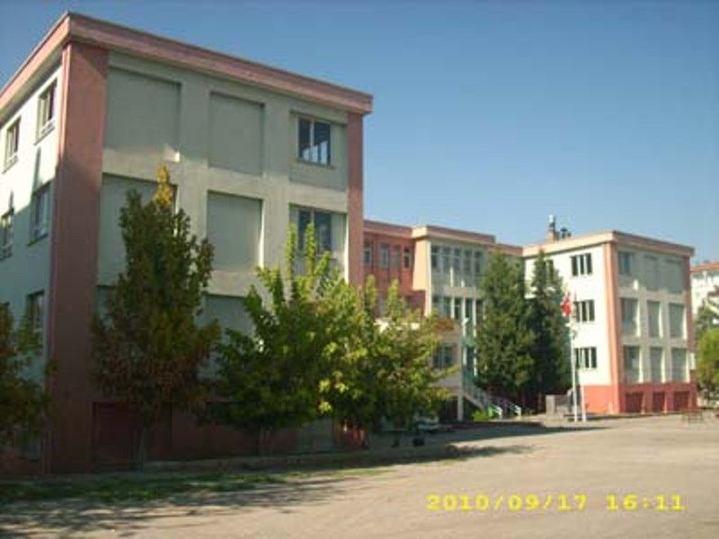 Bayraktar Anadolu Lisesi 