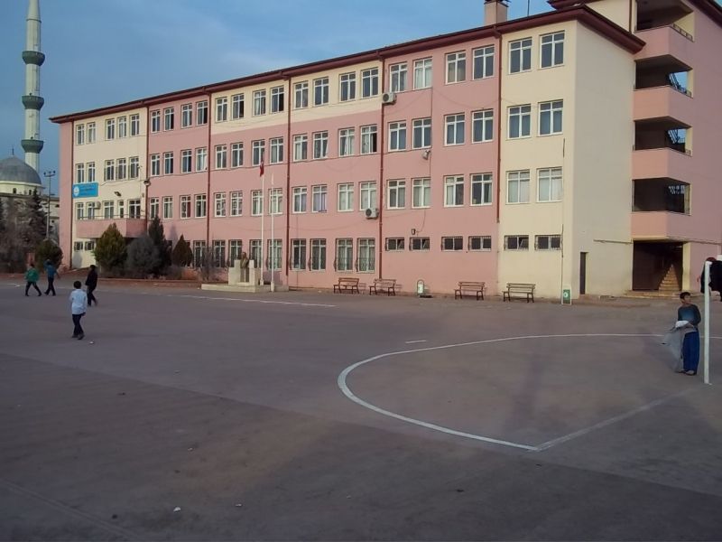 Karacaahmet Mesleki Ve Teknik Anadolu Lisesi 