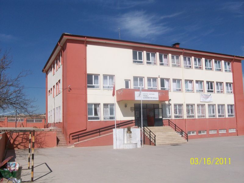 Yığınlı İlkokulu 