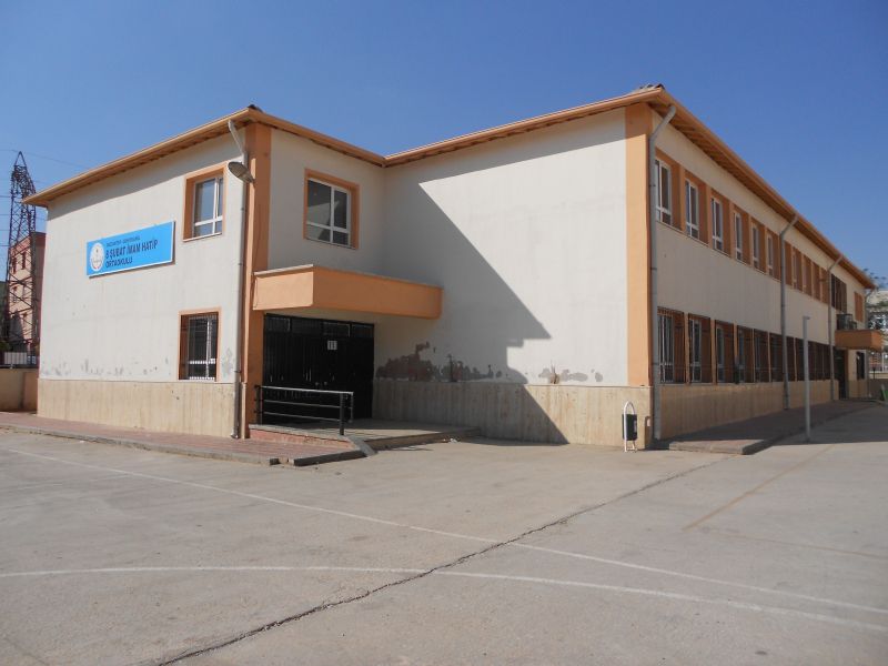 8 Şubat İmam Hatip Ortaokulu 