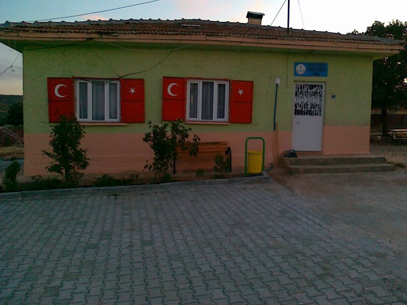 Elmacık İlkokulu 