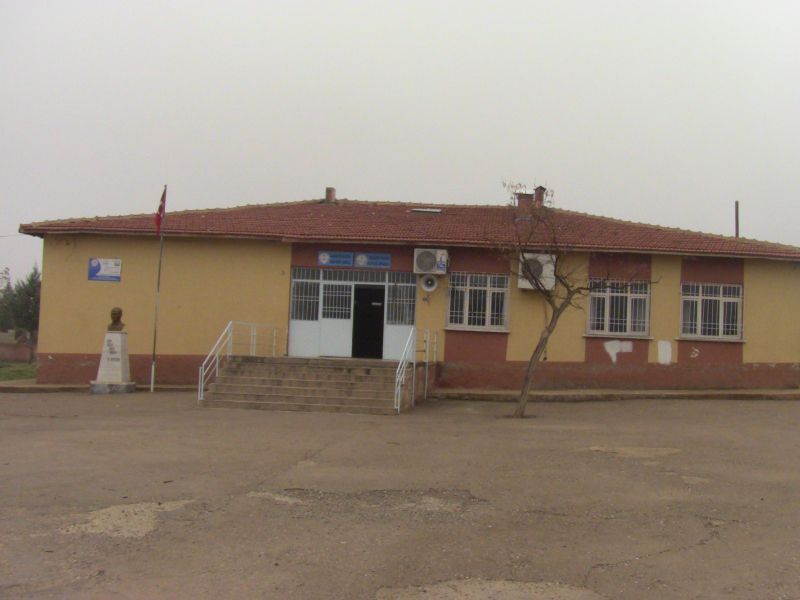 Kuzuyatağı İlkokulu 