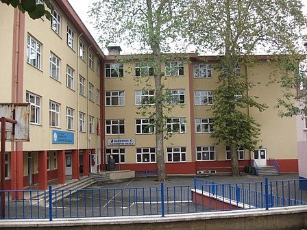 Barbaros İlkokulu 
