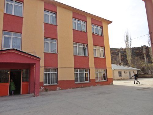 Gazi İlkokulu 