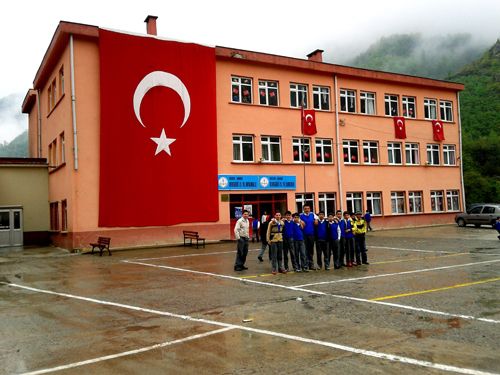 Deregözü 75.yıl Ortaokulu 