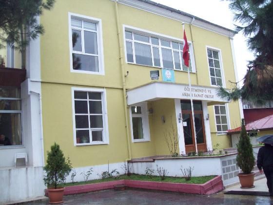 Öğretmenevive Akşam Sanat Okulu 
