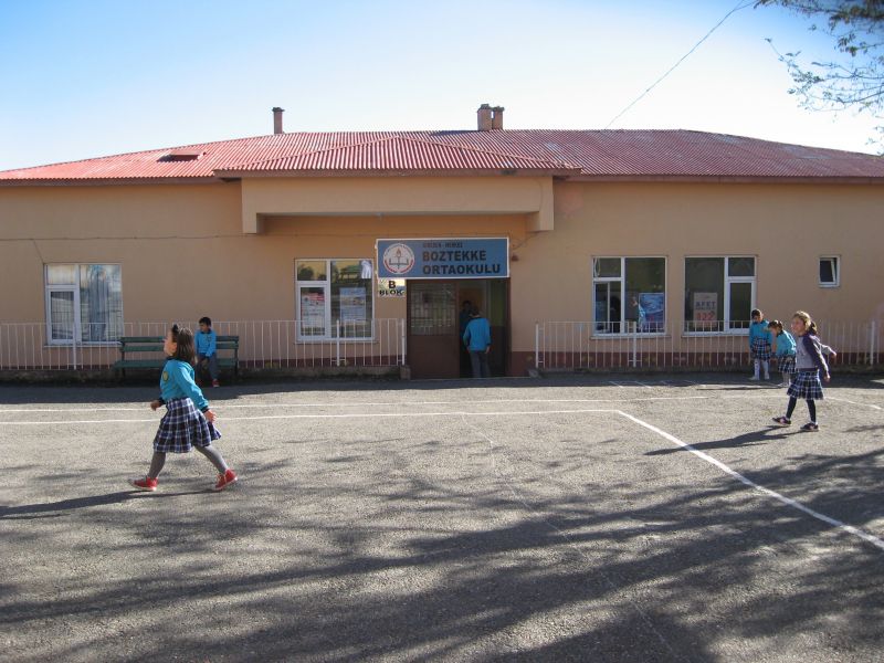 Boztekke Ortaokulu 