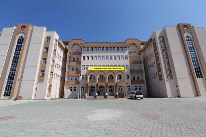 Giresun Nurettin Canikli Anadolu İmam Hatip Lisesi 