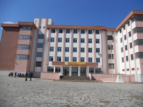 Piraziz Anadolu Lisesi 