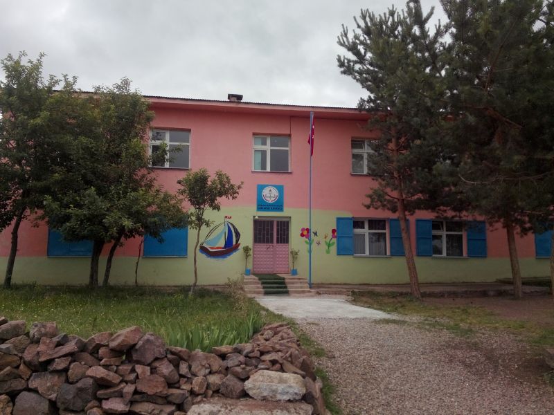 Çağlayan İlkokulu 
