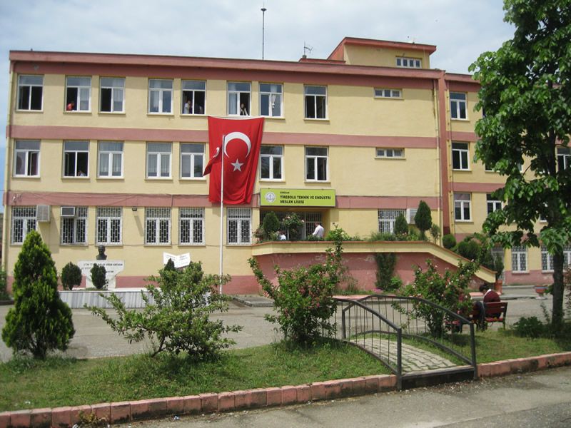 Tirebolu Mesleki Ve Teknik Anadolu Lisesi 