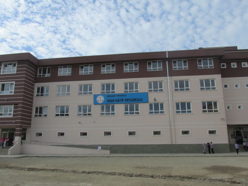 Tirebolu İmam Hatip Ortaokulu 
