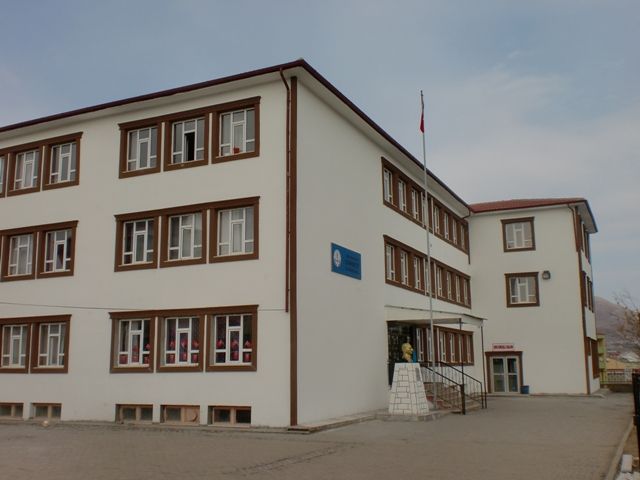 Cumhuriyet İlkokulu 