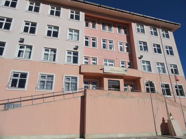 Uluköy İlkokulu 