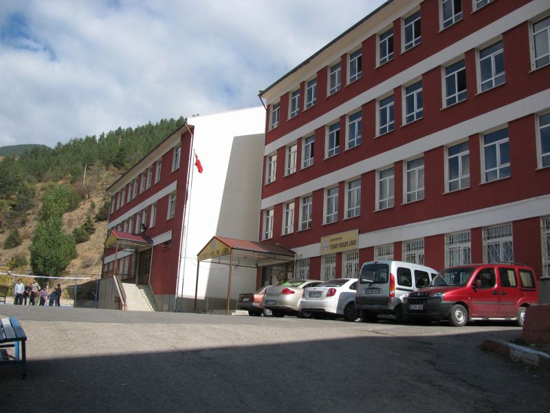 Gümüşhane Kanuni Mesleki Ve Teknik Anadolu Lisesi 
