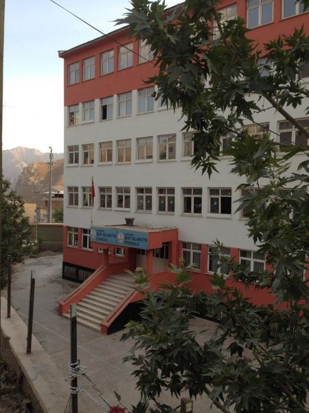 Şehit Selahattin Ortaokulu 