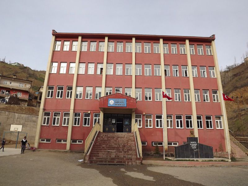 Sabri Özel Ortaokulu 