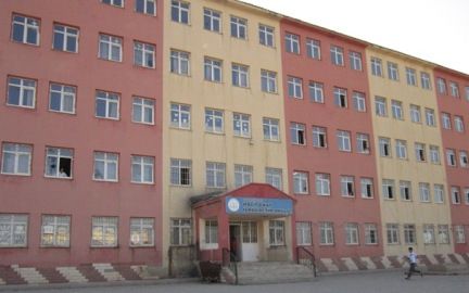 Halit Okay Ortaokulu 
