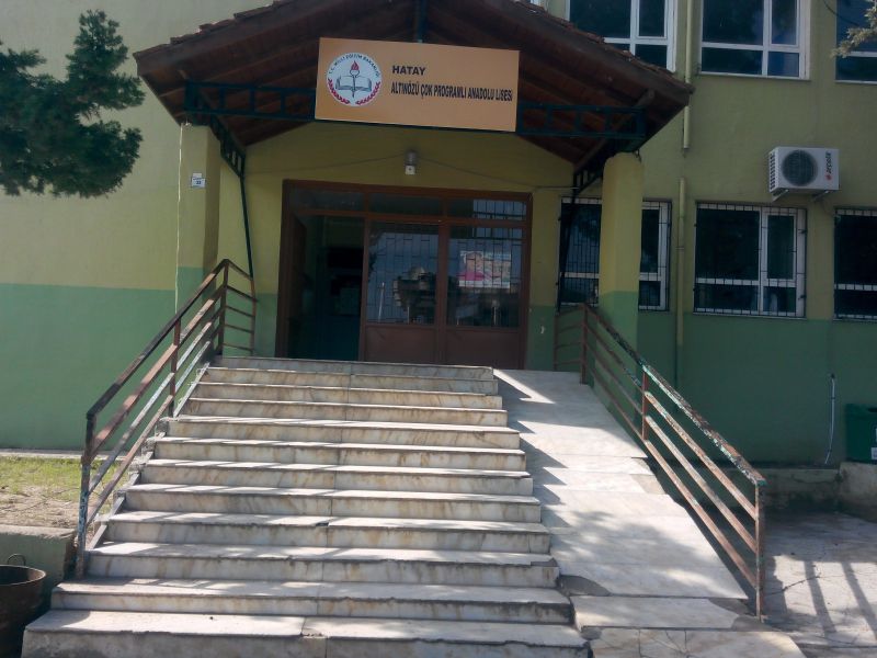 Mehmet Akif Ersoy Çok Programlı Anadolu Lisesi 