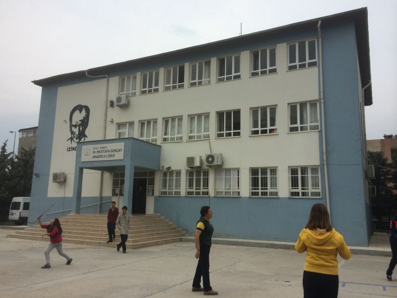 Dr. Mustafa Gençay Anadolu Lisesi 