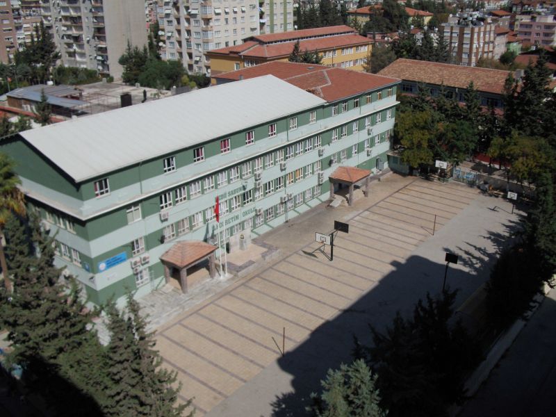 Bedii Sabuncu Ortaokulu 