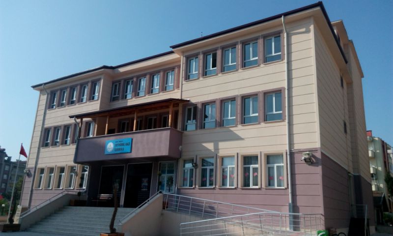Saçakli İlkokulu 