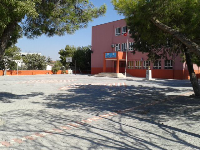 Suvatlı Sefa Atakaş Ortaokulu 