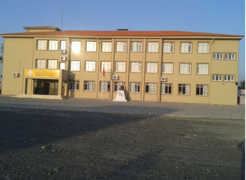 Ayla - Naci Uyar Anadolu Lisesi 