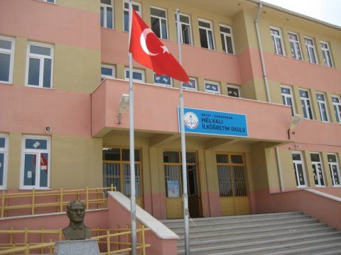 Helvalı Ortaokulu 