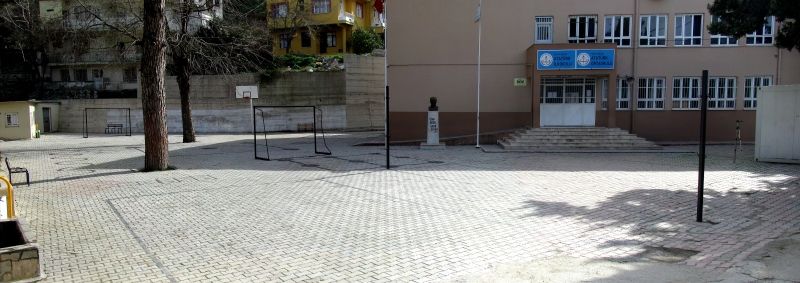 Atatürk İlkokulu 