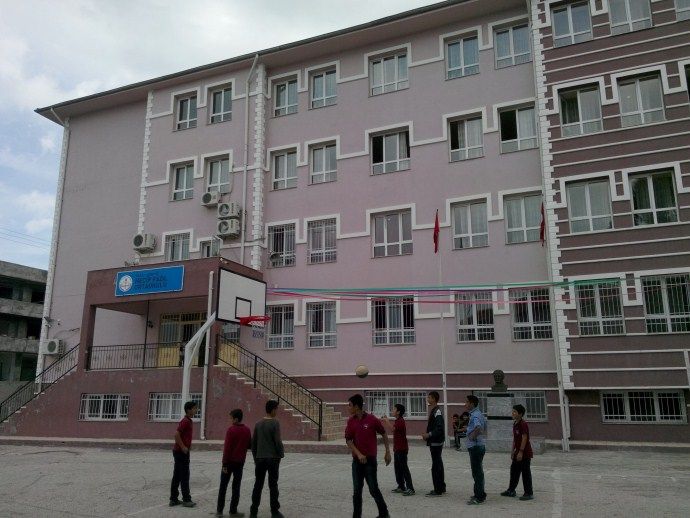 Necip Fazıl Ortaokulu 