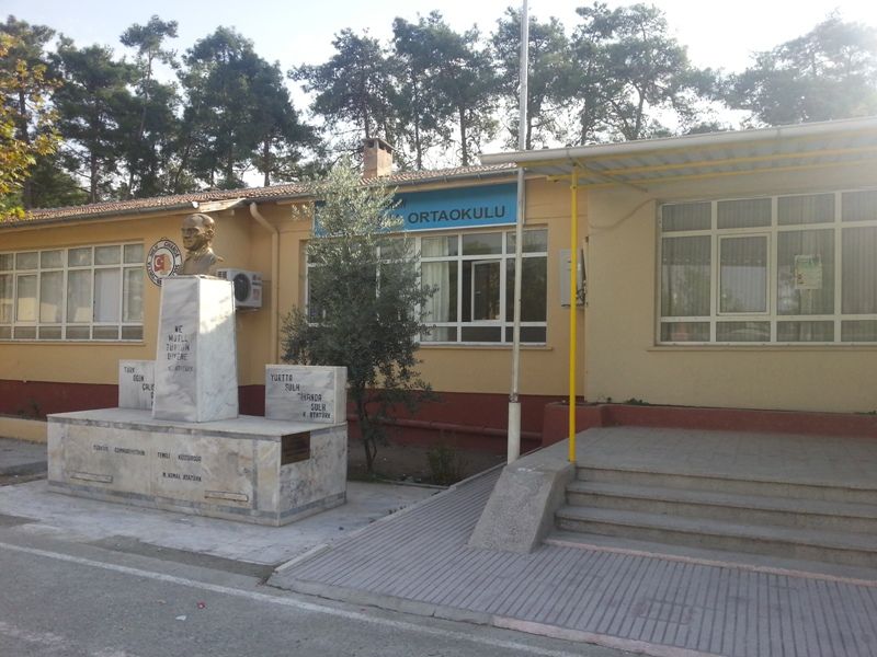 Şükrü Paşa Ortaokulu 
