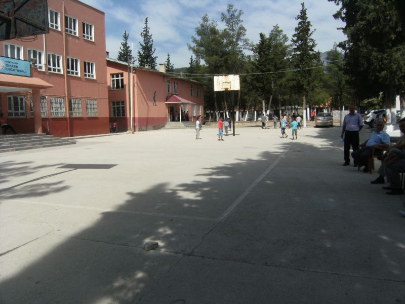 Mazmanli İlkokulu 