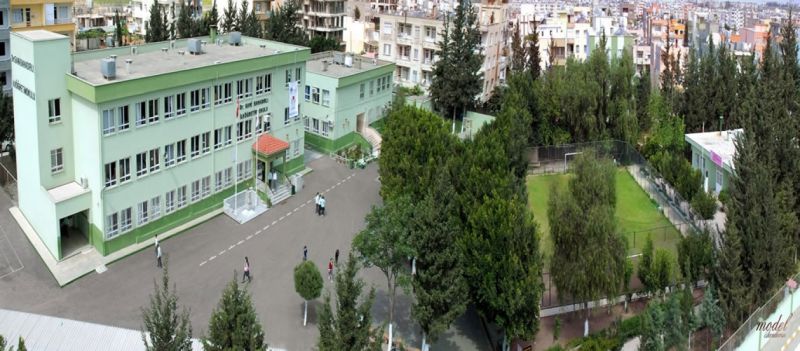 Doktor Gani Bahadırlı Ortaokulu 