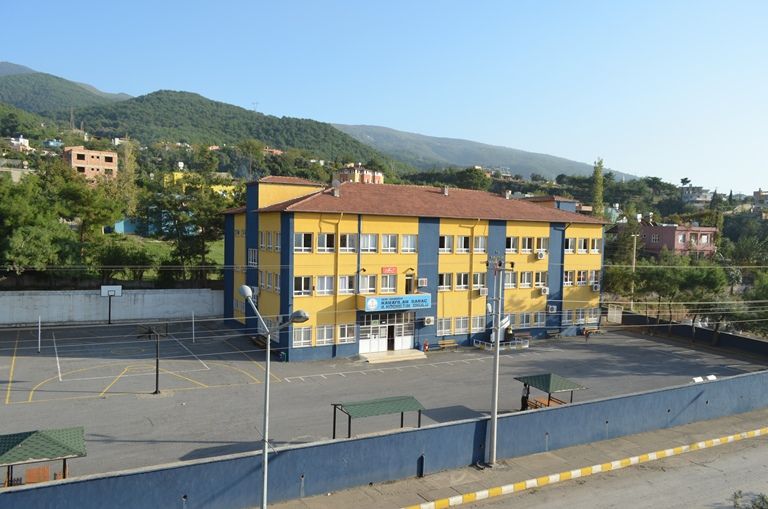 Karayilan Saraç İlkokulu 