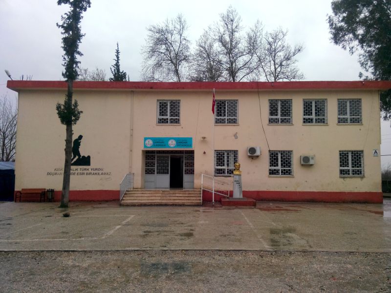 Çamsarı İlkokulu 