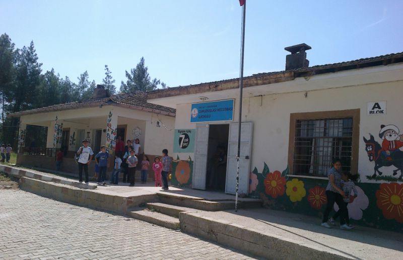 Camuzkışlası Meccobası İlkokulu 